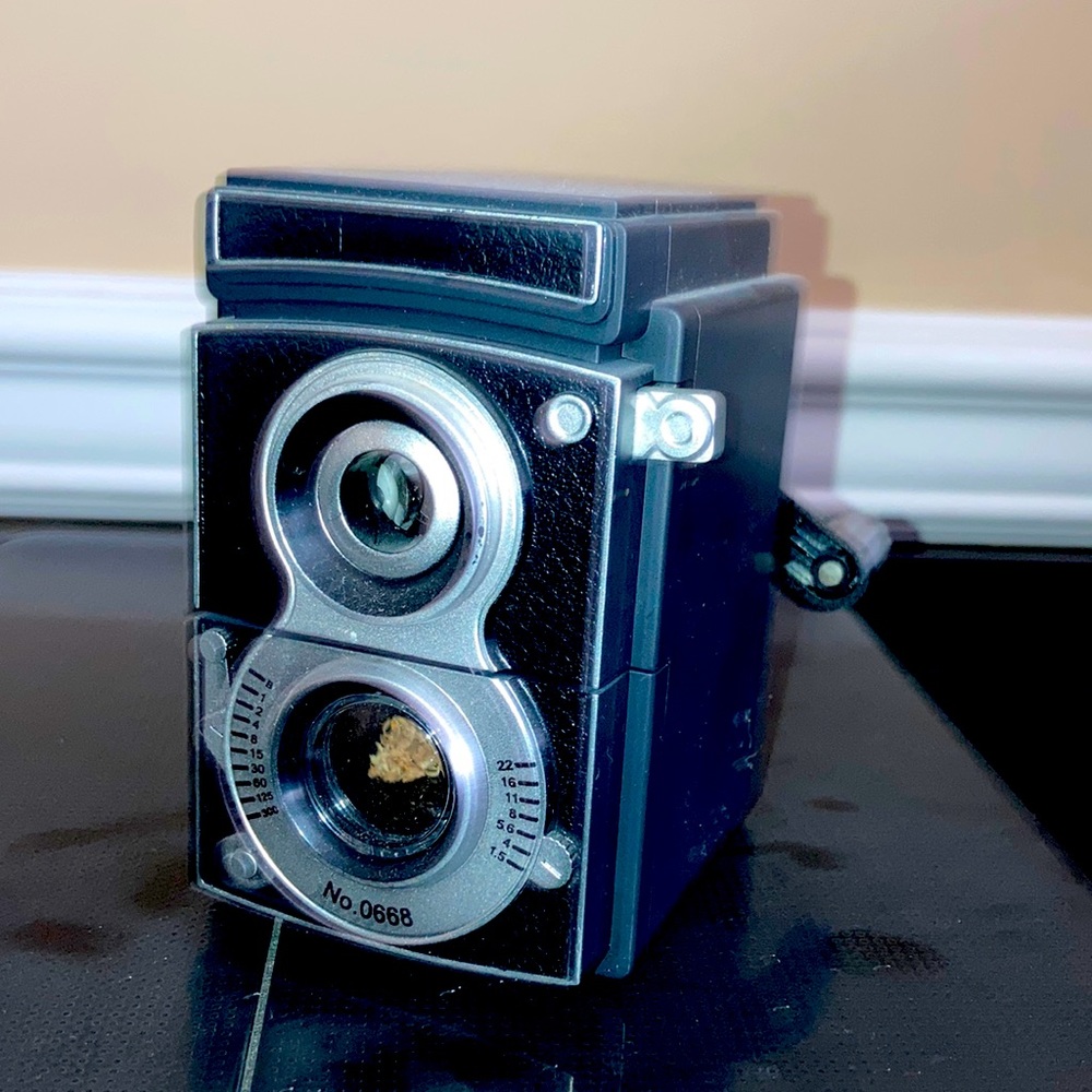 VINTAGE STYLE CAMERA SHARPENER📸🎞